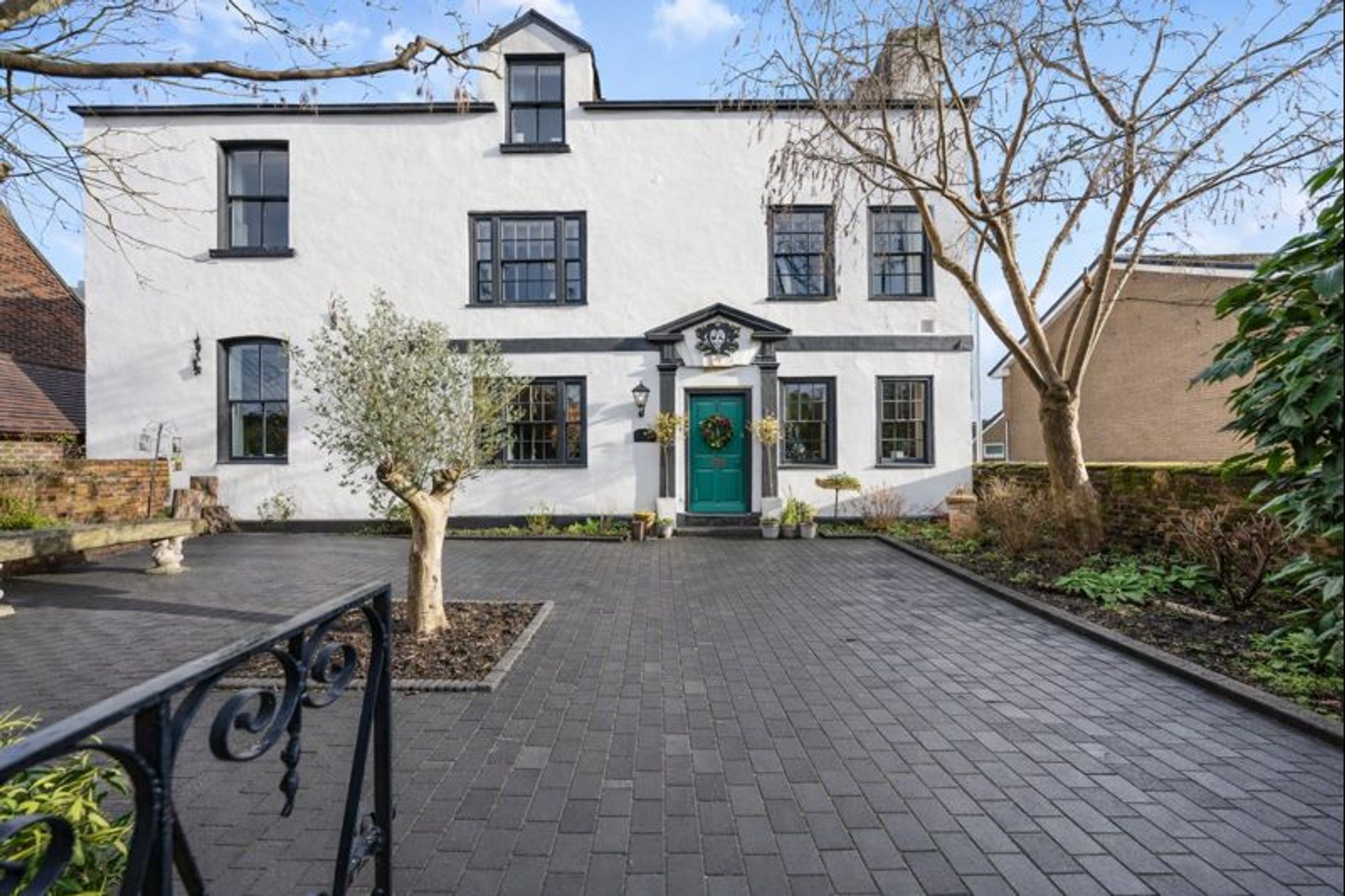7 bedroom Detached house For Sale