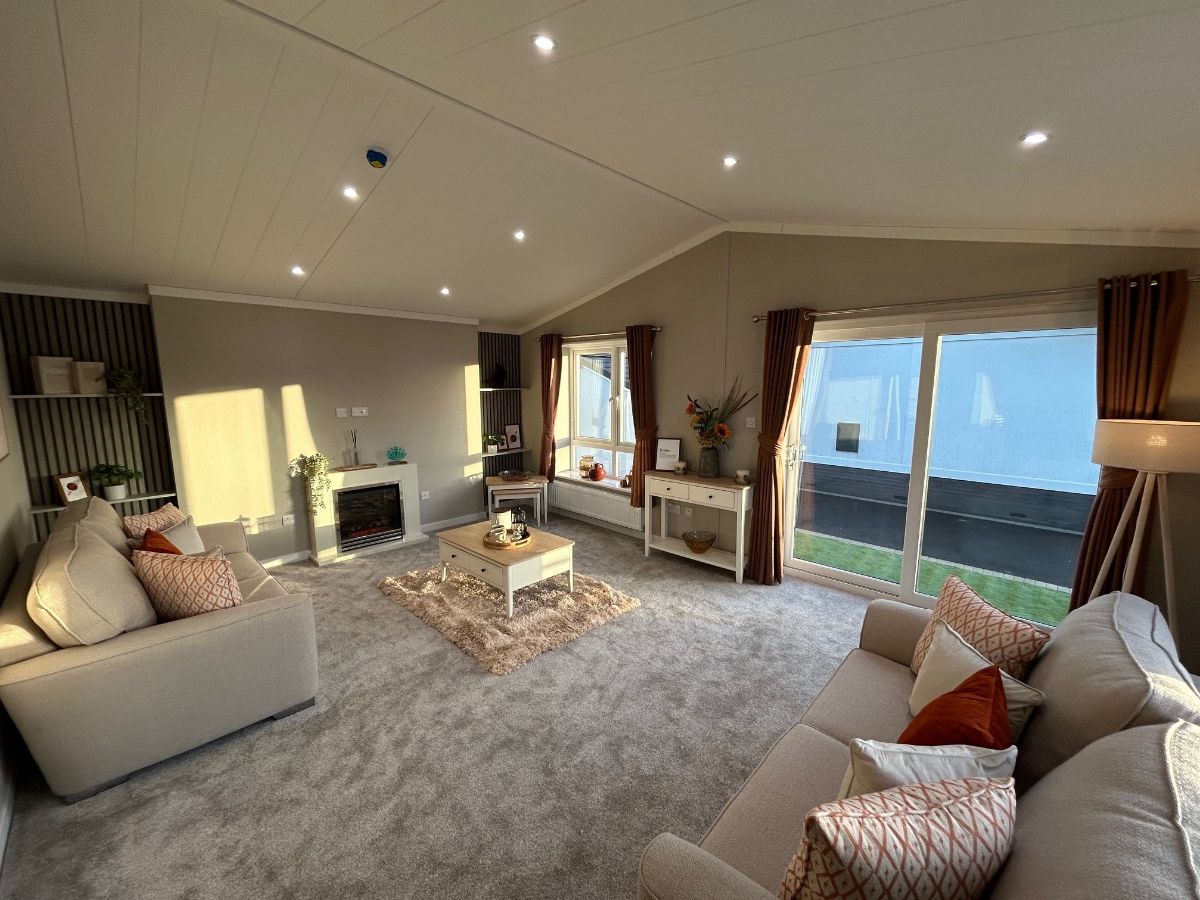 2 bedroom  For Sale