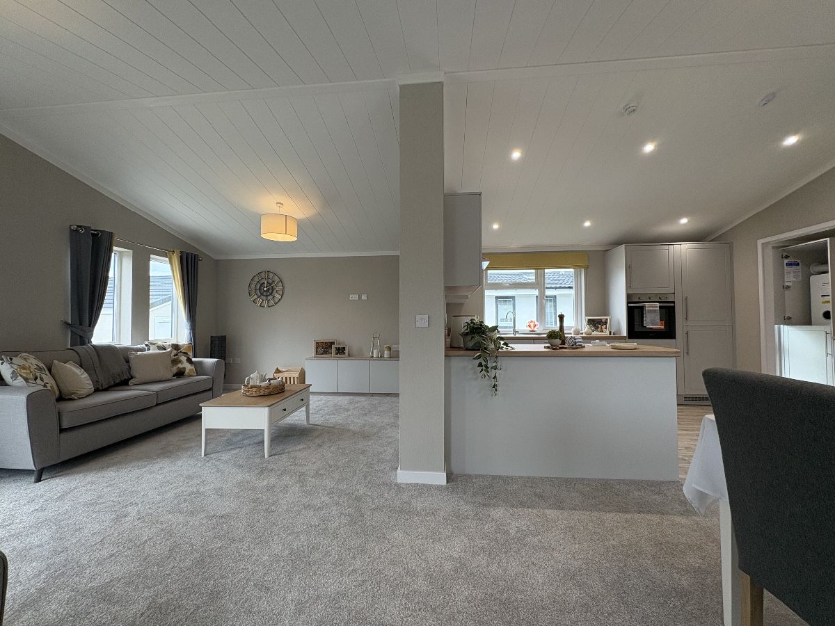 2 bedroom  For Sale