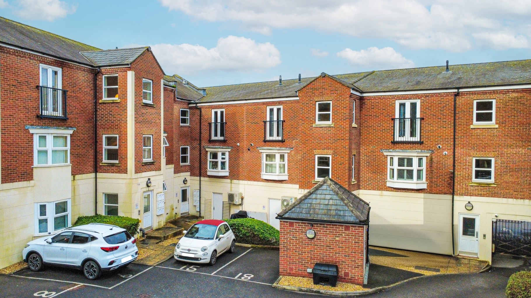 2 bedroom Apartment Under Offer