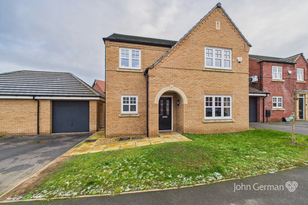 4 bedroom Detached house For Sale