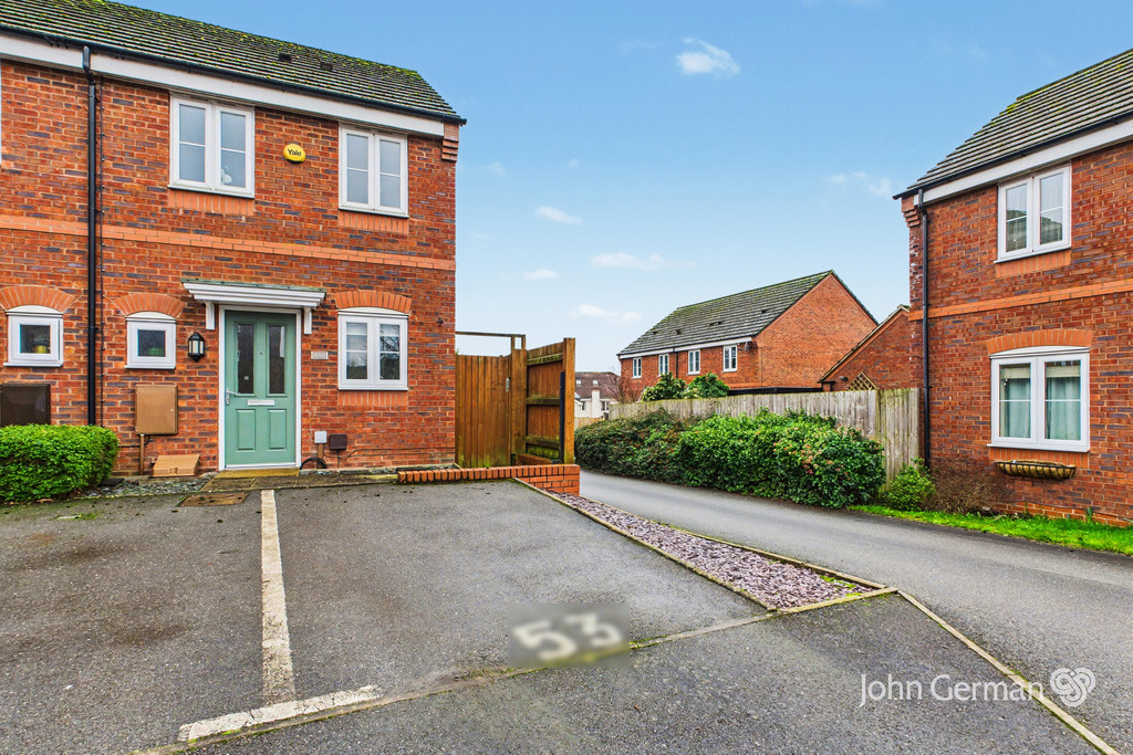 2 bedroom Semi-detached house For Sale