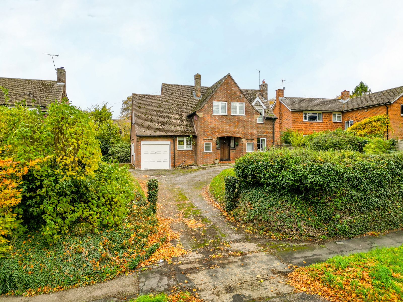 4 bedroom Detached house Under Offer