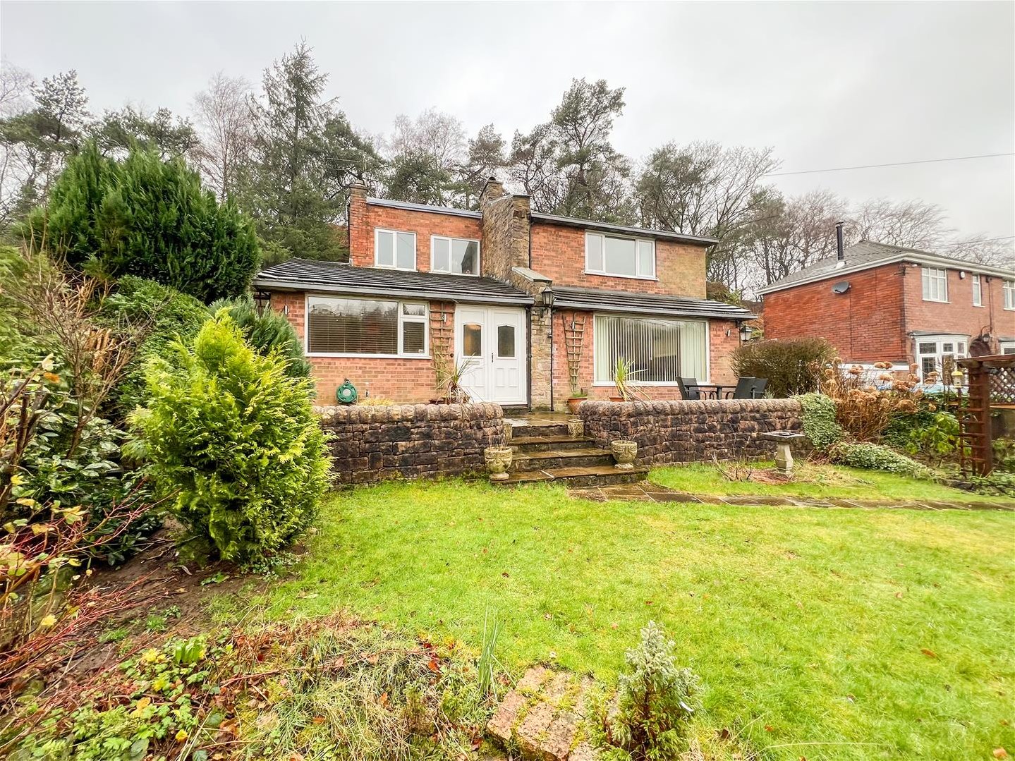 3 bedroom Link detached house Under Offer
