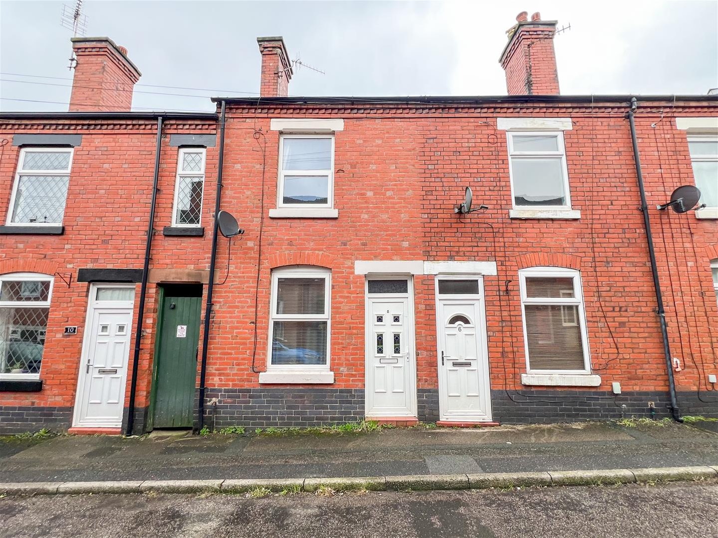 2 bedroom Terraced House Under Offer