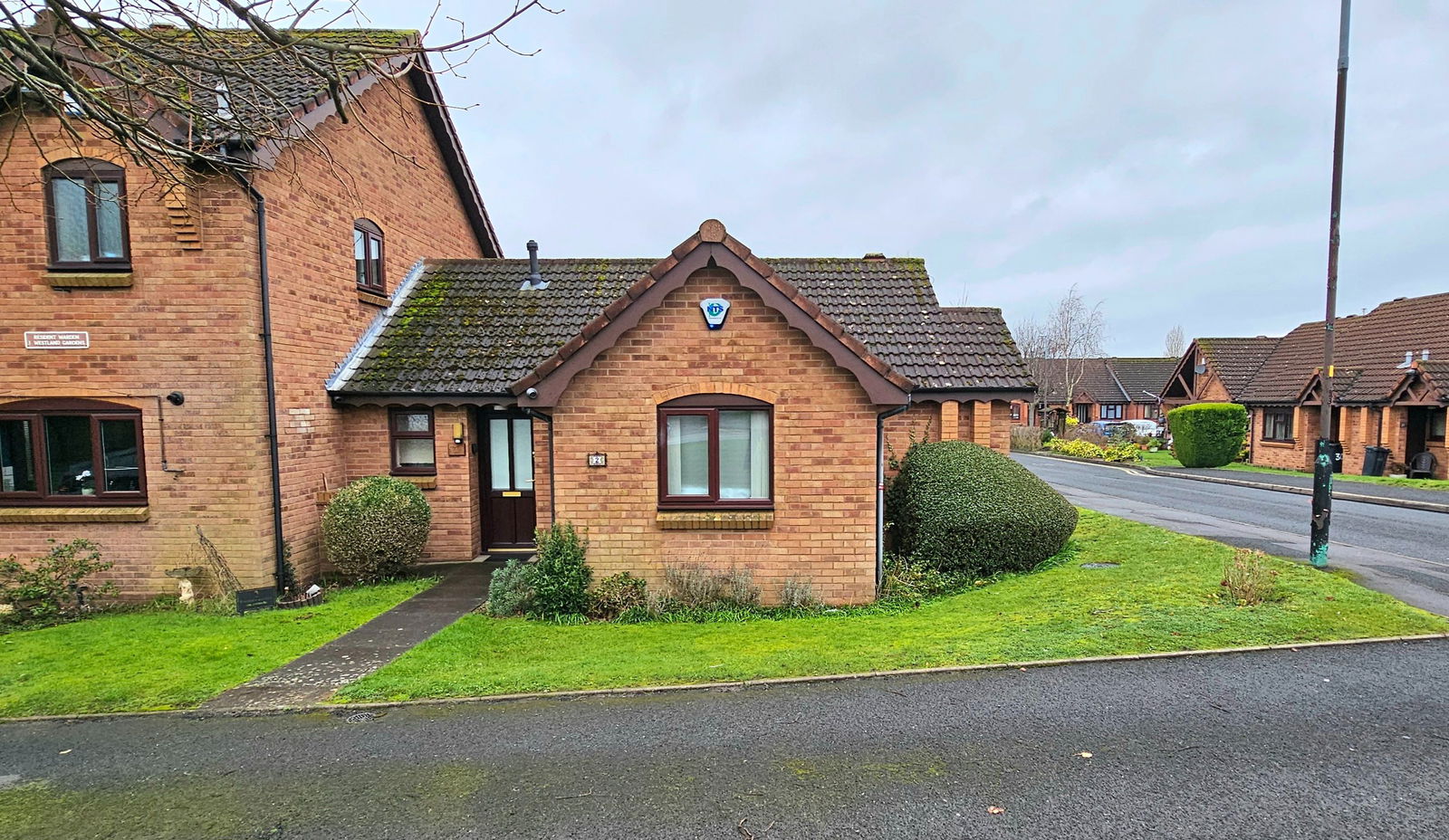 2 bedroom Detached bungalow Under Offer
