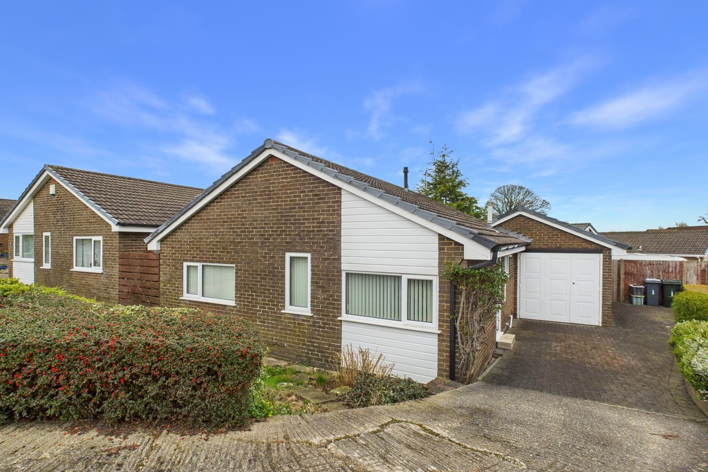 3 bedroom Link detached house For Sale