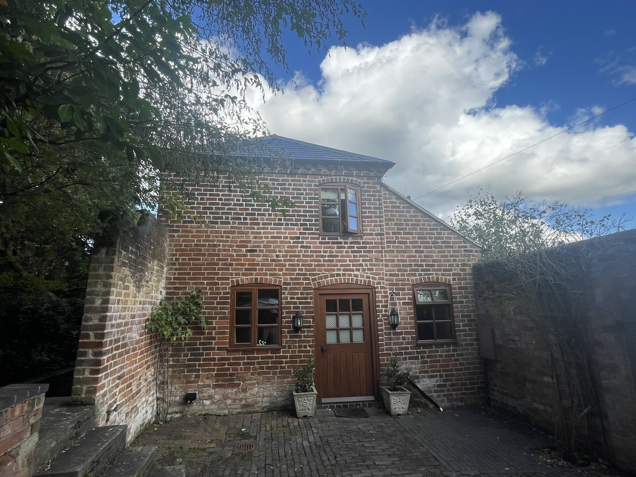 2 bedroom Property To Let
