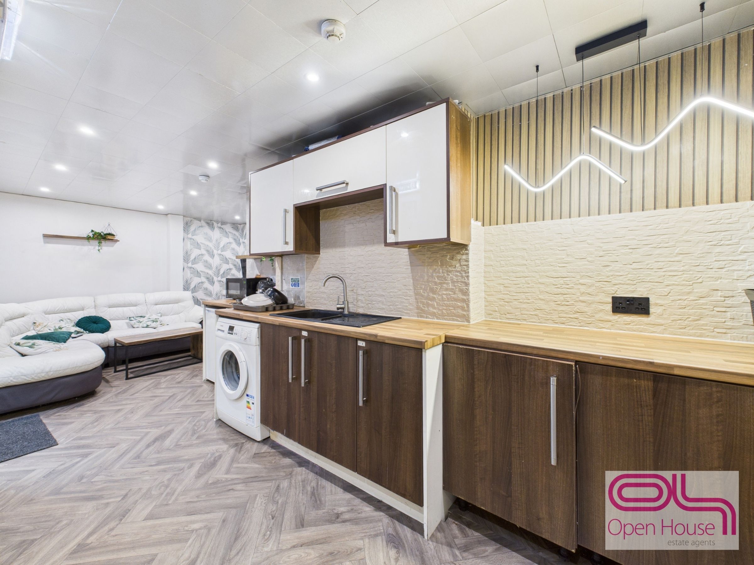 1 bedroom House share To Let