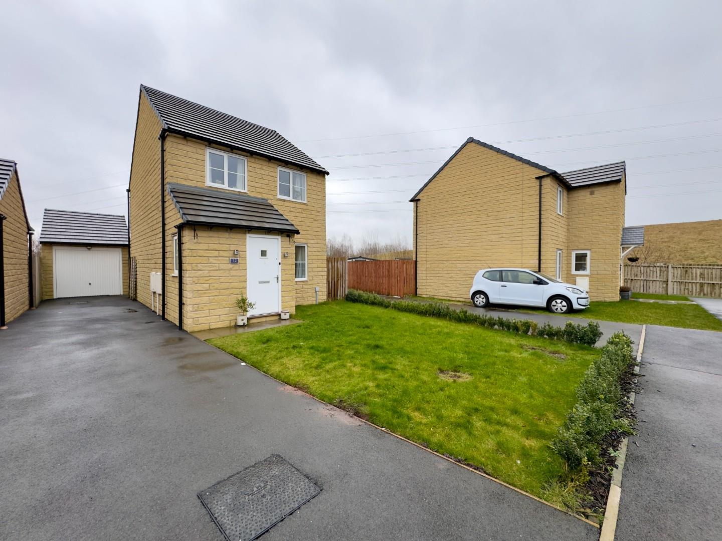 3 bedroom Detached house For Sale