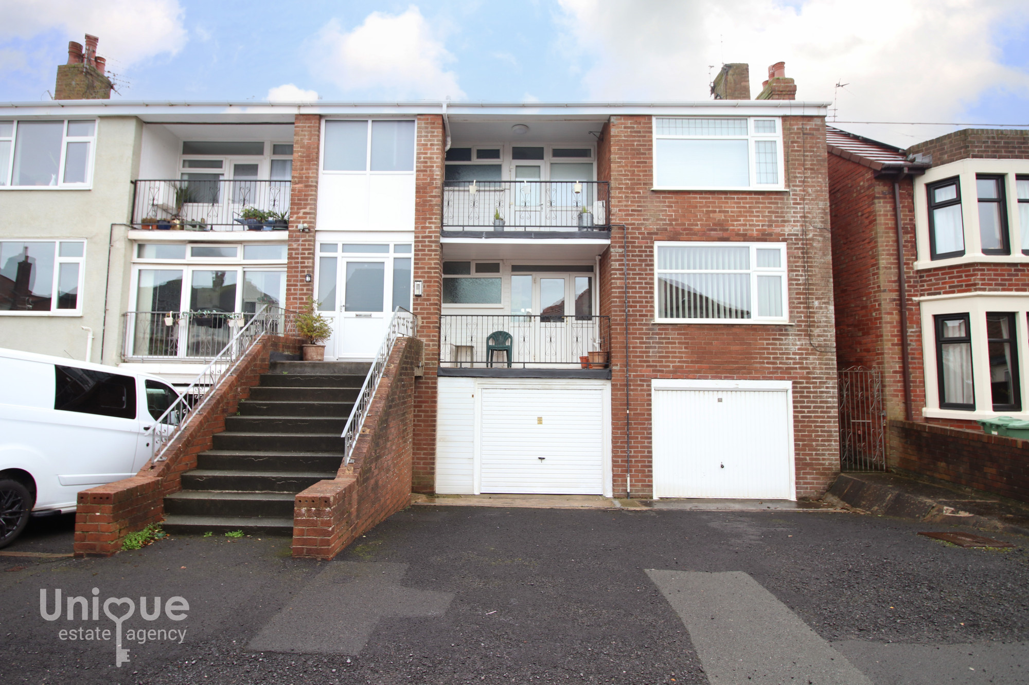 1 bedroom Flat share For Sale