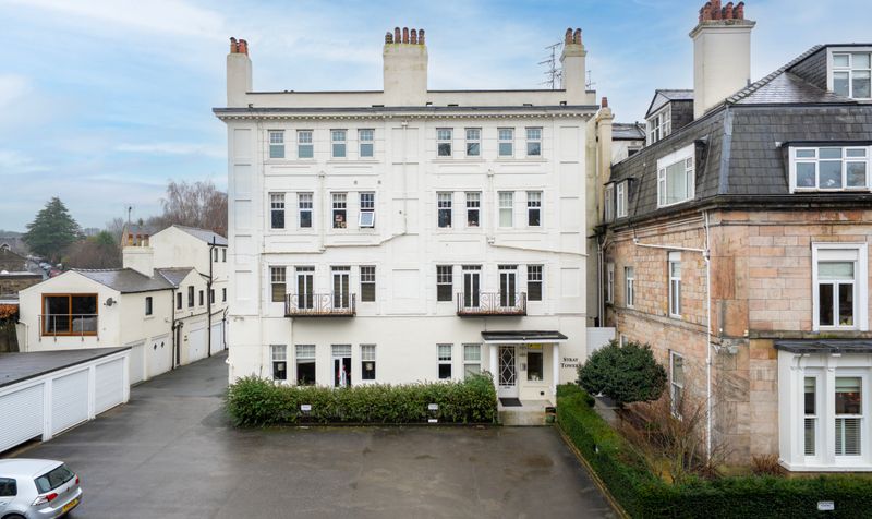 1 bedroom Flat For Sale