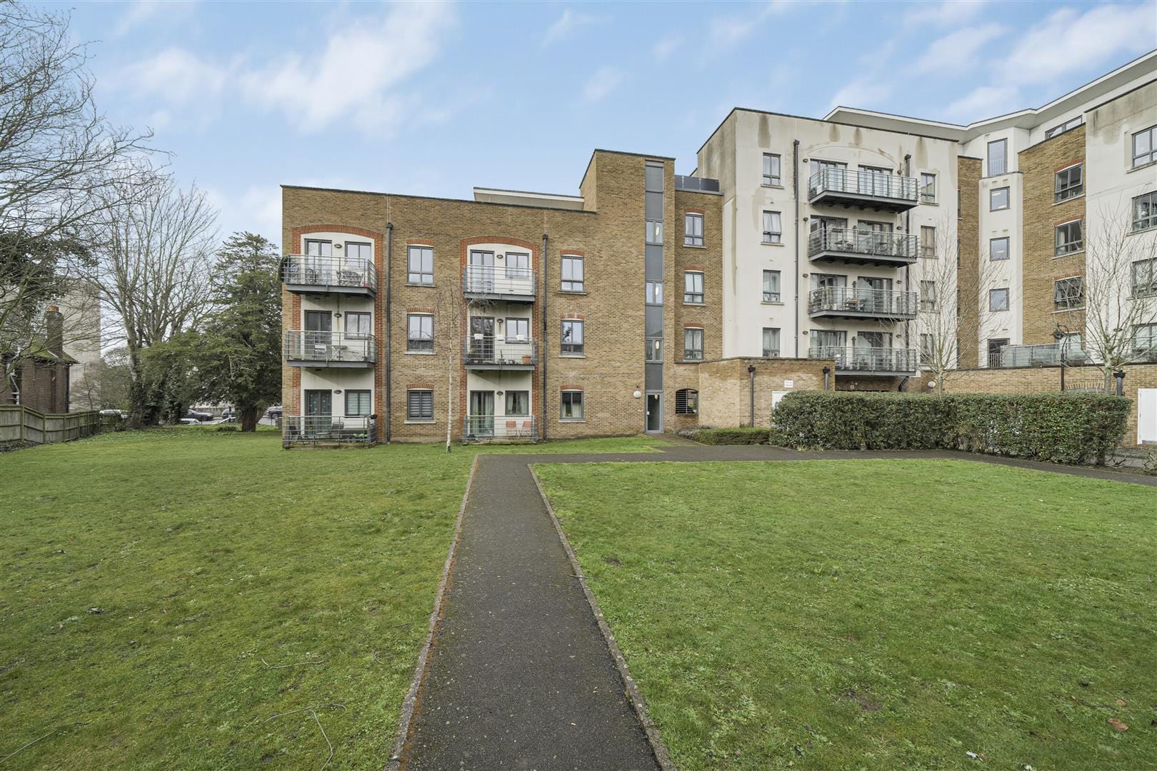 2 bedroom Flat Let