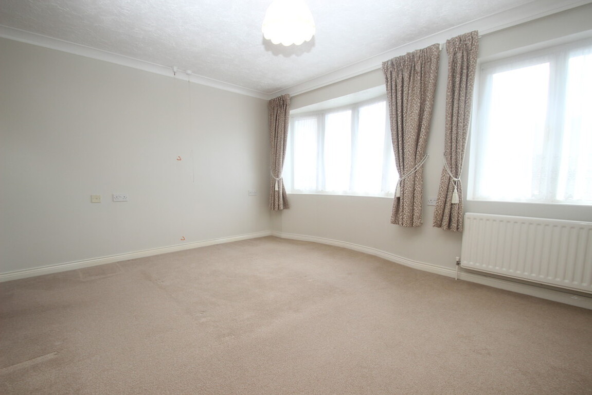 2 bedroom Cottage For Sale