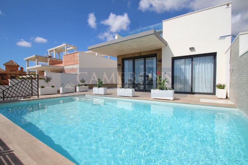 2 bedroom Villa For Sale