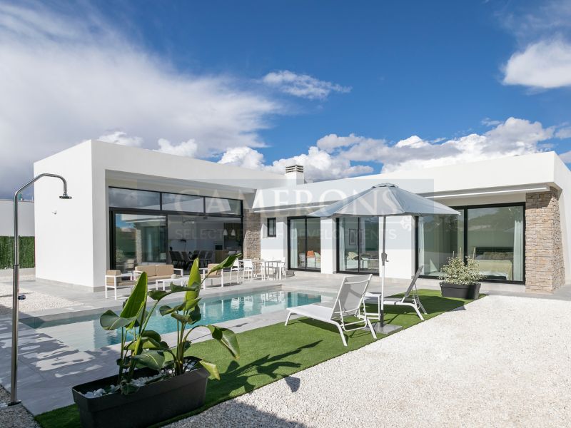 3 bedroom Villa For Sale