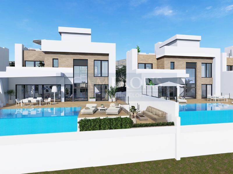 4 bedroom Villa For Sale
