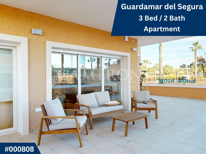 3 bedroom Apartment For Sale