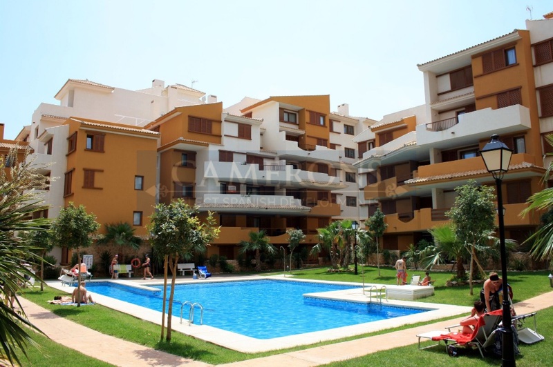 3 bedroom Apartment For Sale