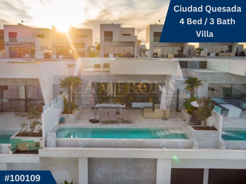 4 bedroom Villa For Sale
