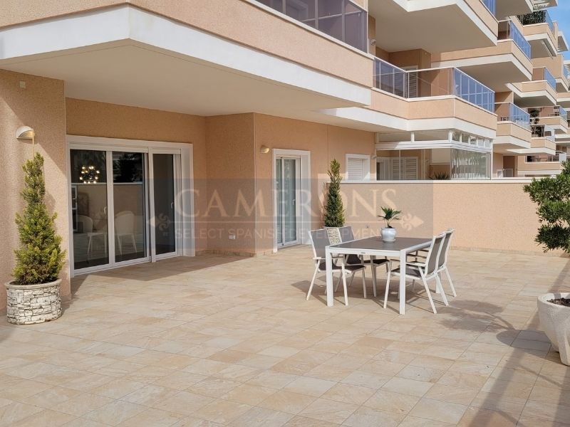 3 bedroom Apartment For Sale