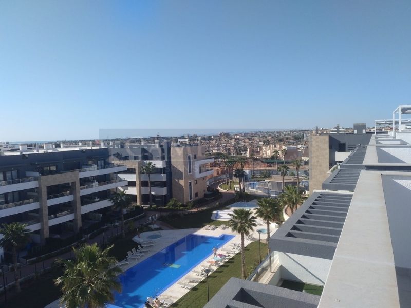 3 bedroom Apartment For Sale