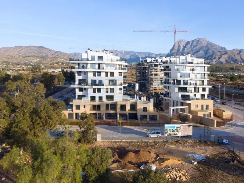 3 bedroom Apartment For Sale
