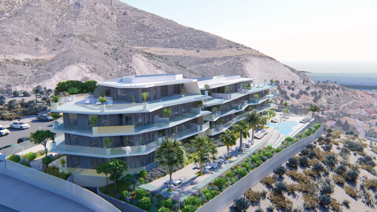 3 bedroom Apartment For Sale