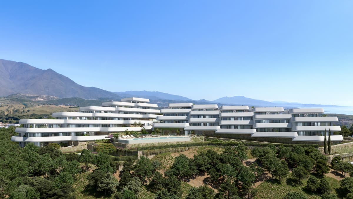 3 bedroom Apartment For Sale