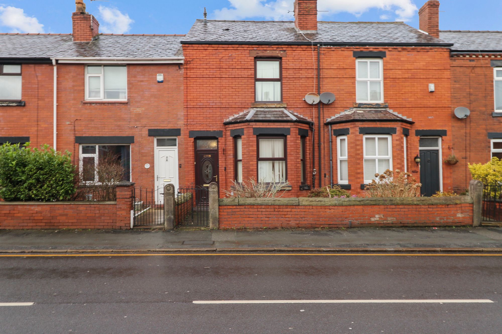 3 bedroom Terraced House Under Offer