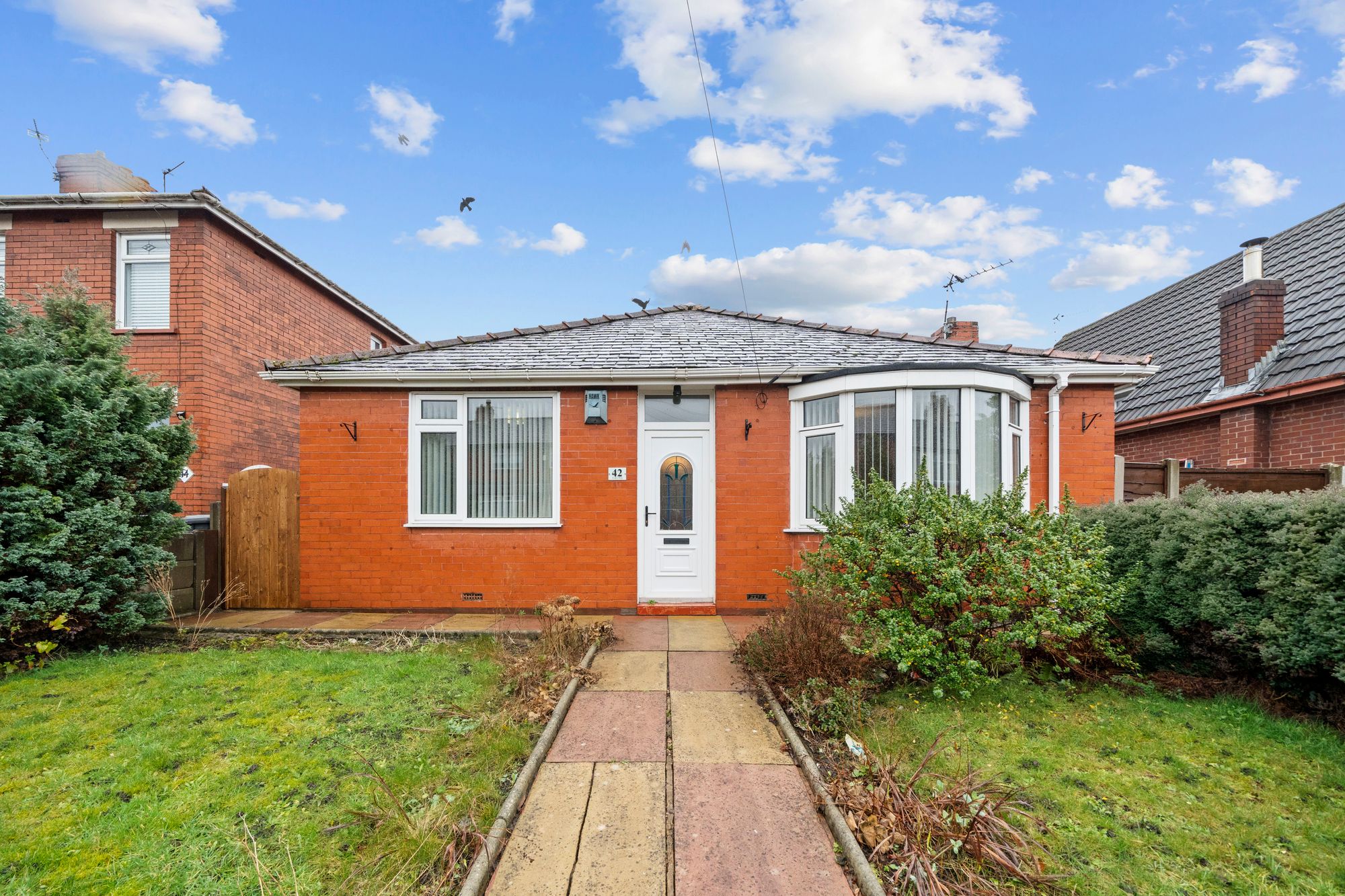 2 bedroom Detached bungalow For Sale