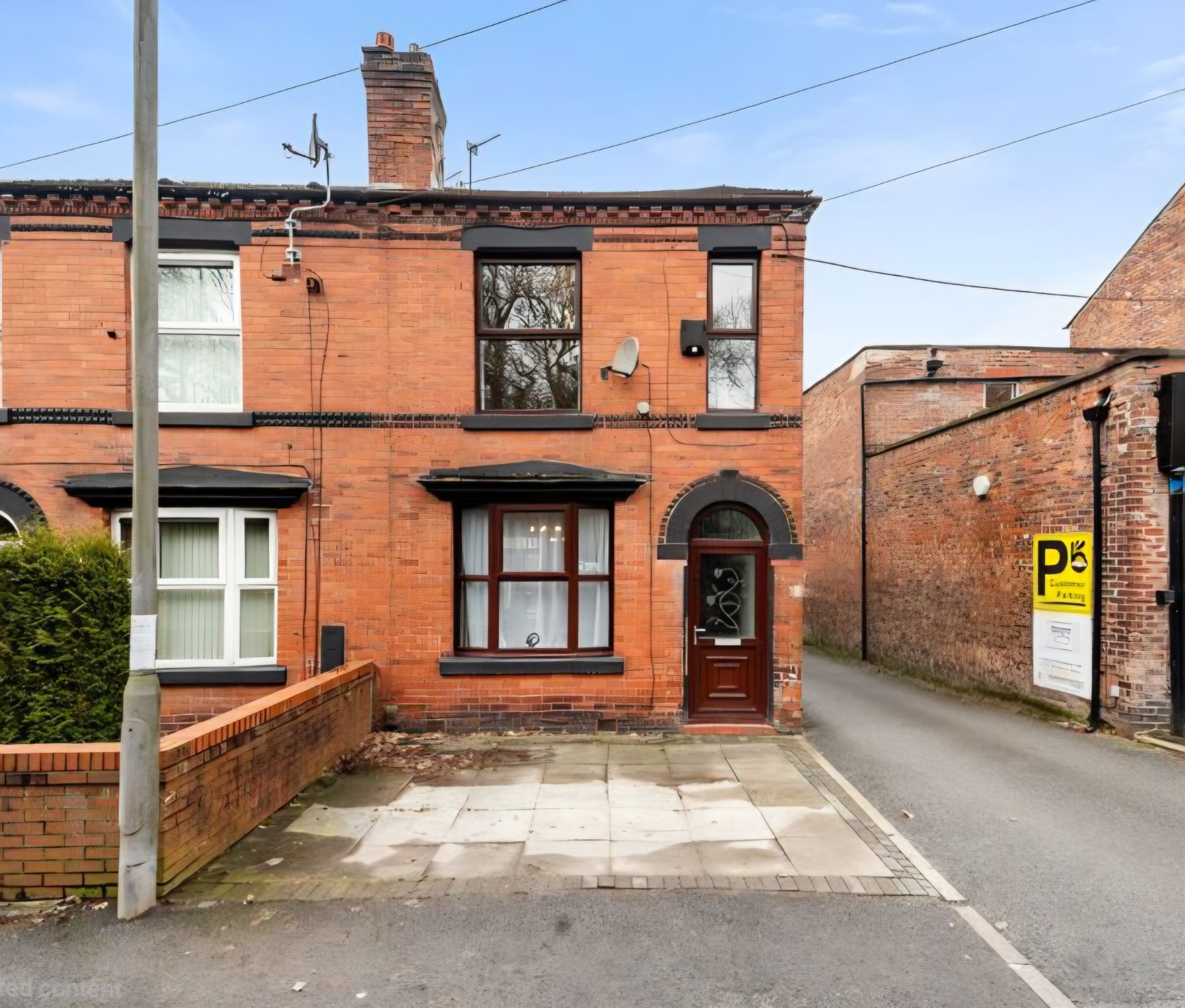 2 bedroom End of terrace house For Sale