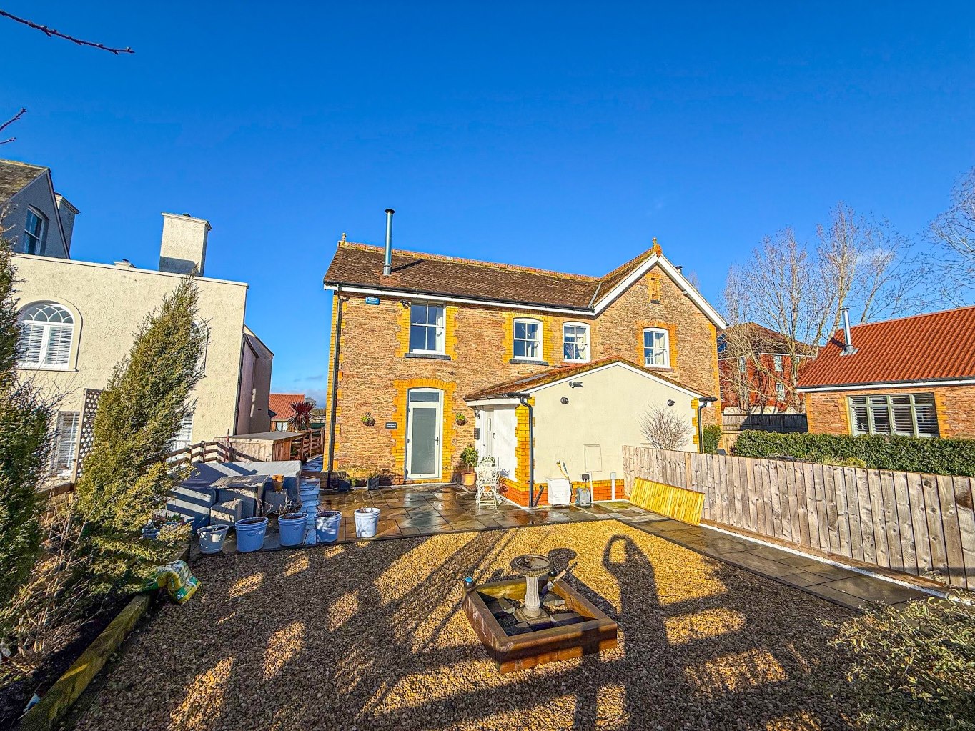 3 bedroom Cottage For Sale