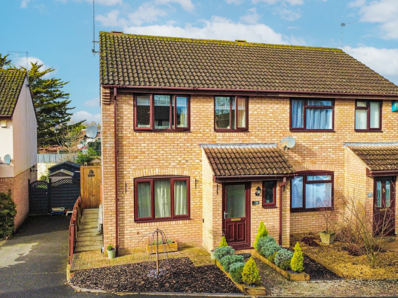 3 bedroom House (unspecified) Under Offer