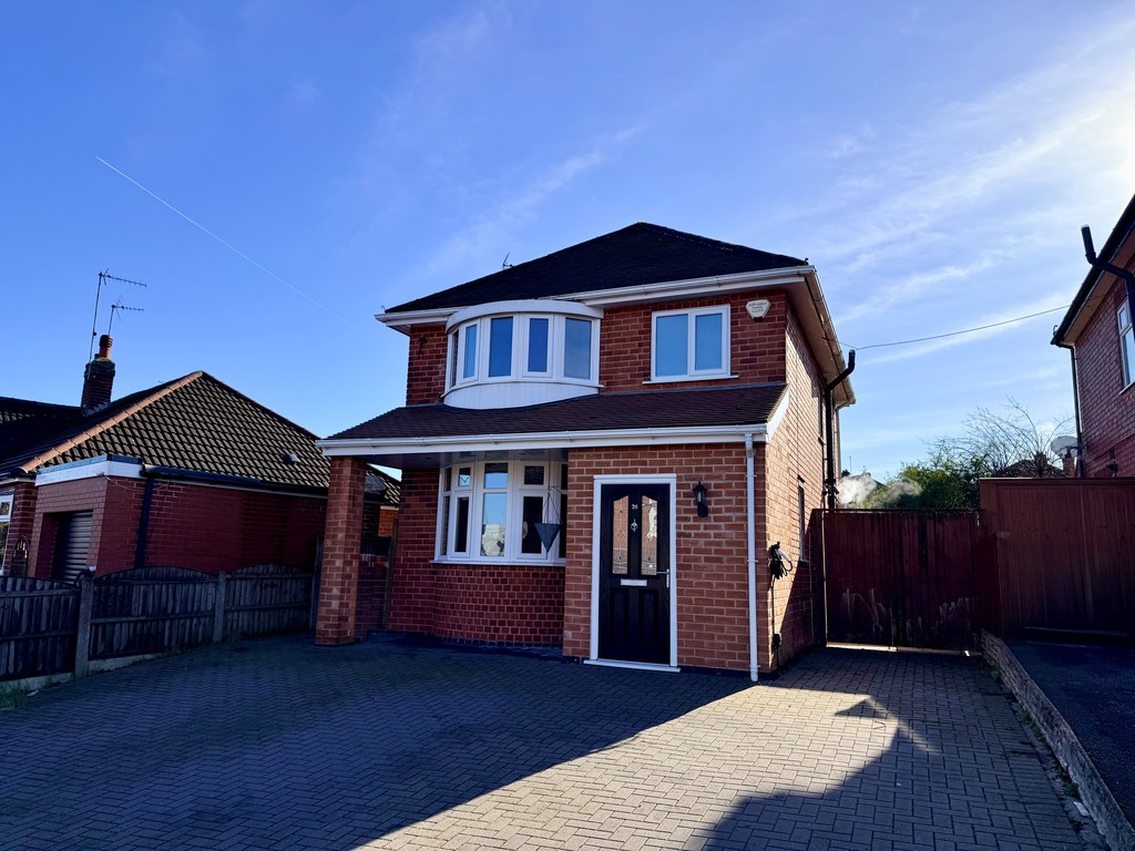 3 bedroom Detached house For Sale