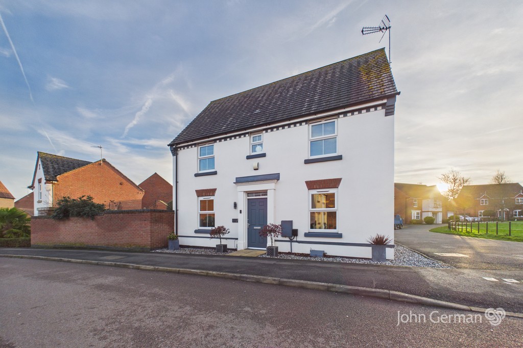 3 bedroom Detached house For Sale
