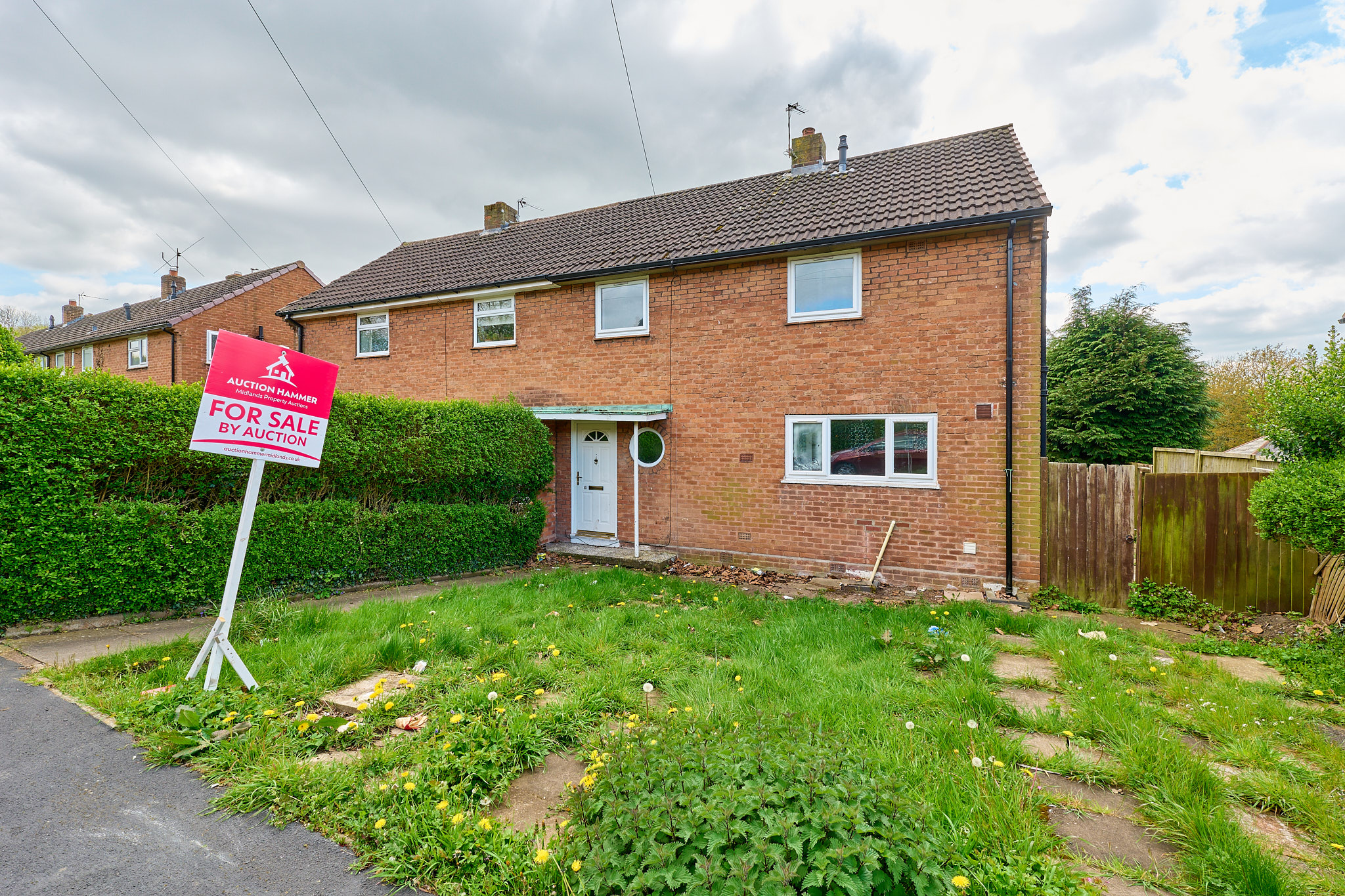 3 bedroom Semi-detached house Sold