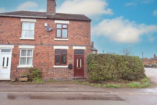 2 bedroom Semi-detached house Sold