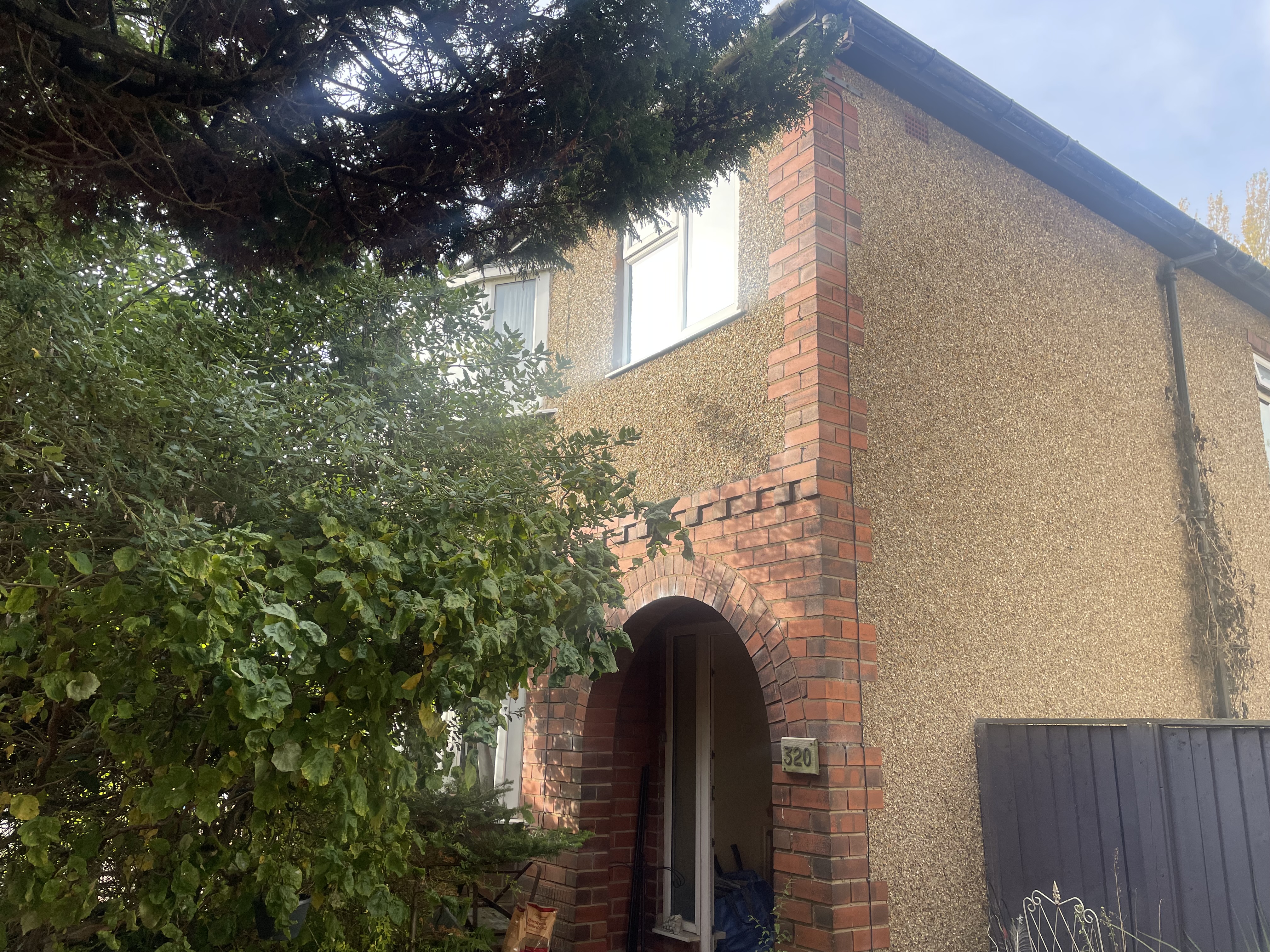 3 bedroom Semi-detached house Sold