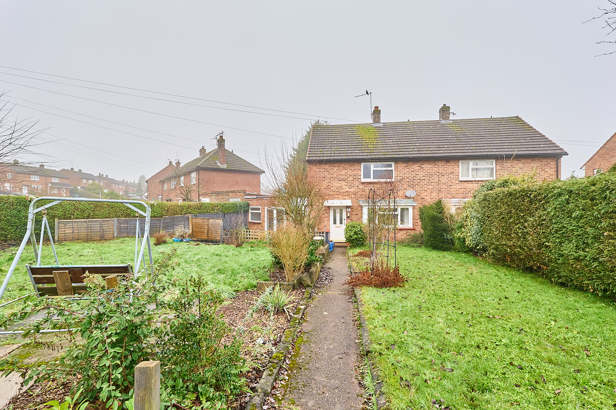 2 bedroom Semi-detached house Sold