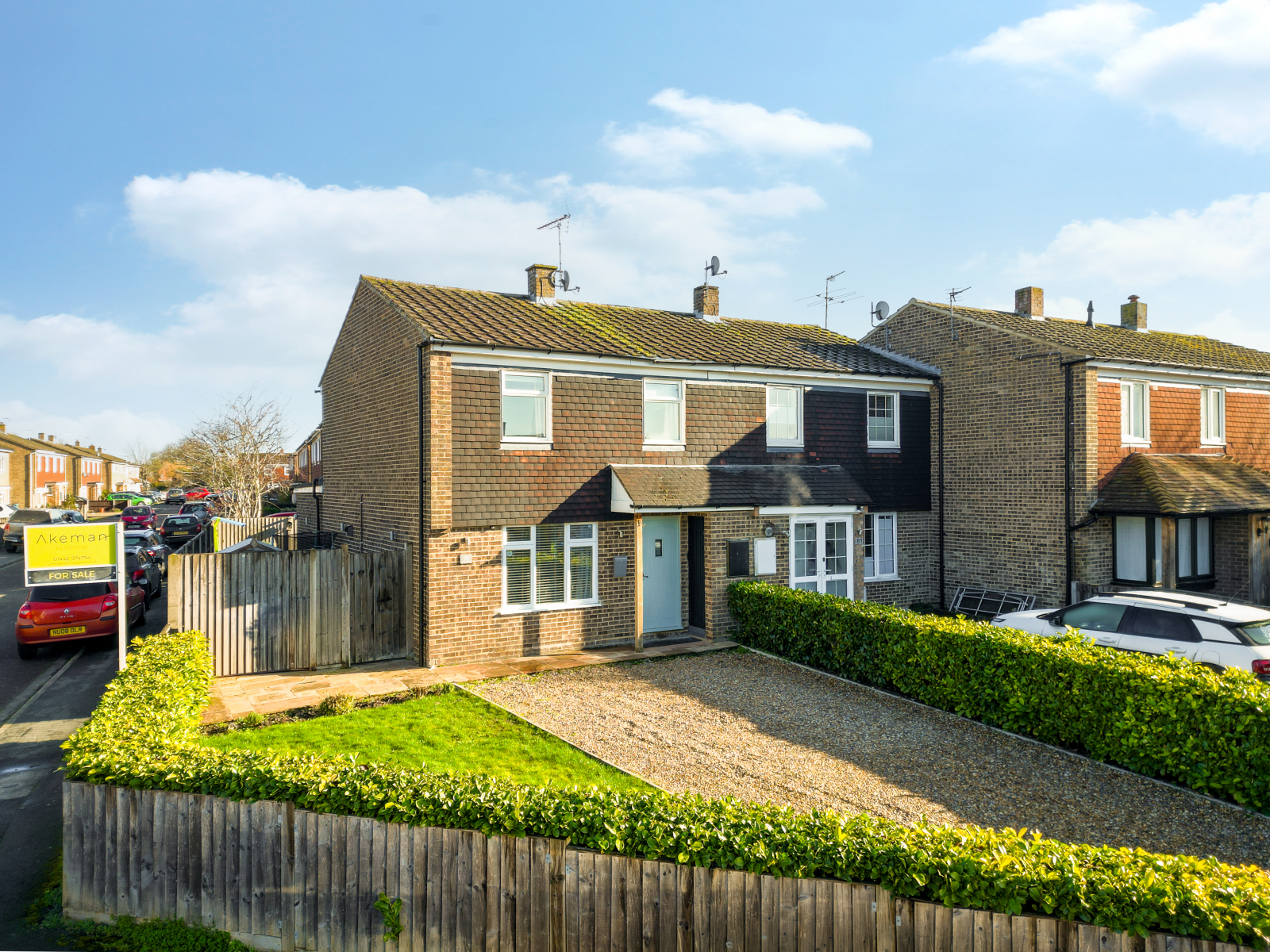 3 bedroom End of terrace house Under Offer