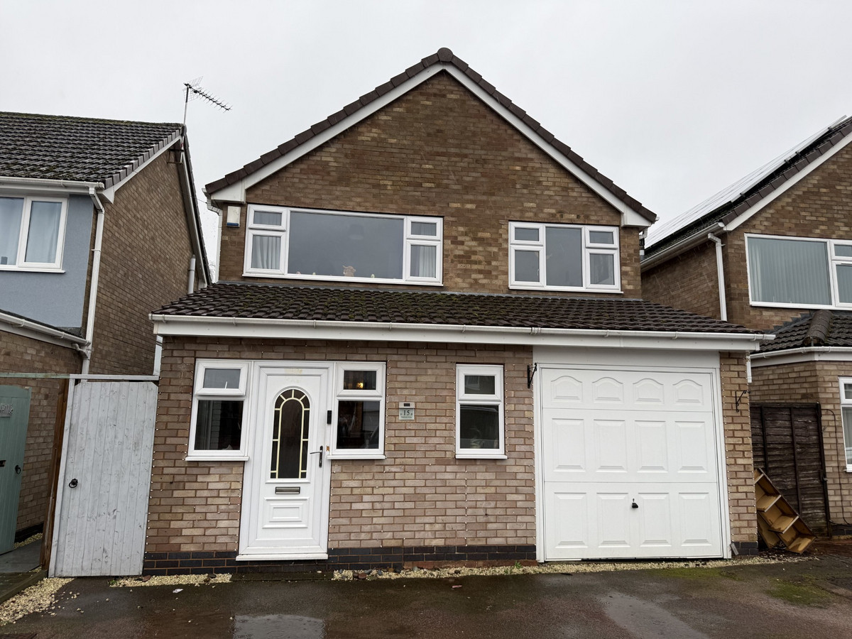 4 bedroom Detached house For Sale