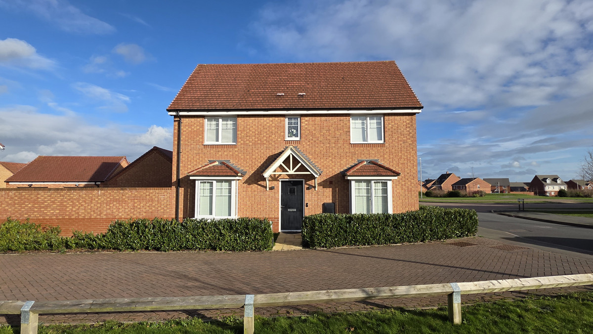 3 bedroom House (unspecified) For Sale