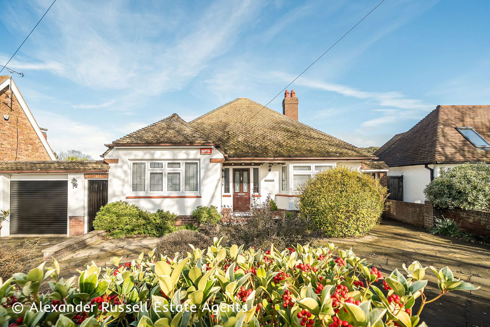 2 bedroom Detached bungalow Under Offer