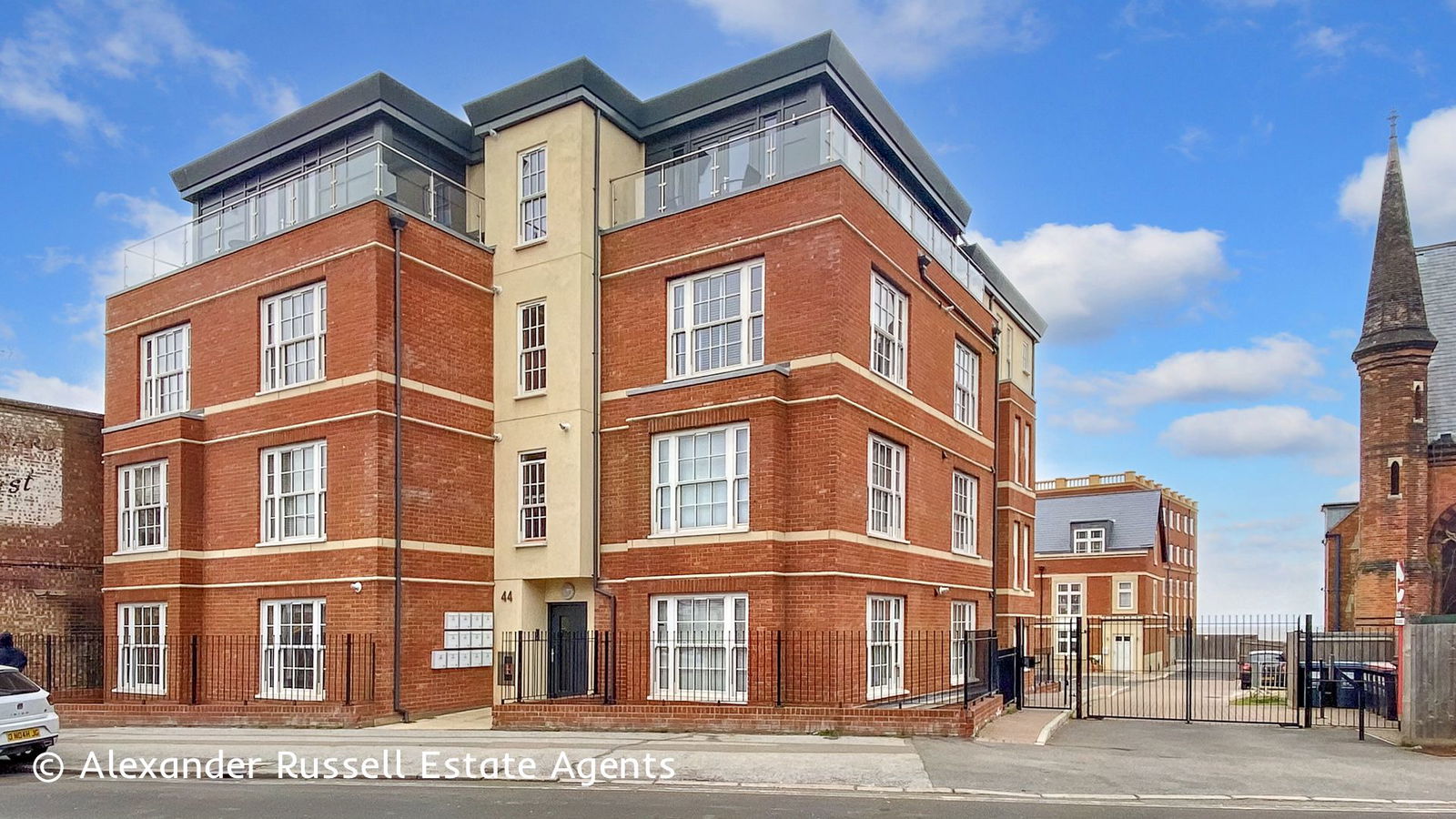 1 bedroom Apartment For Sale