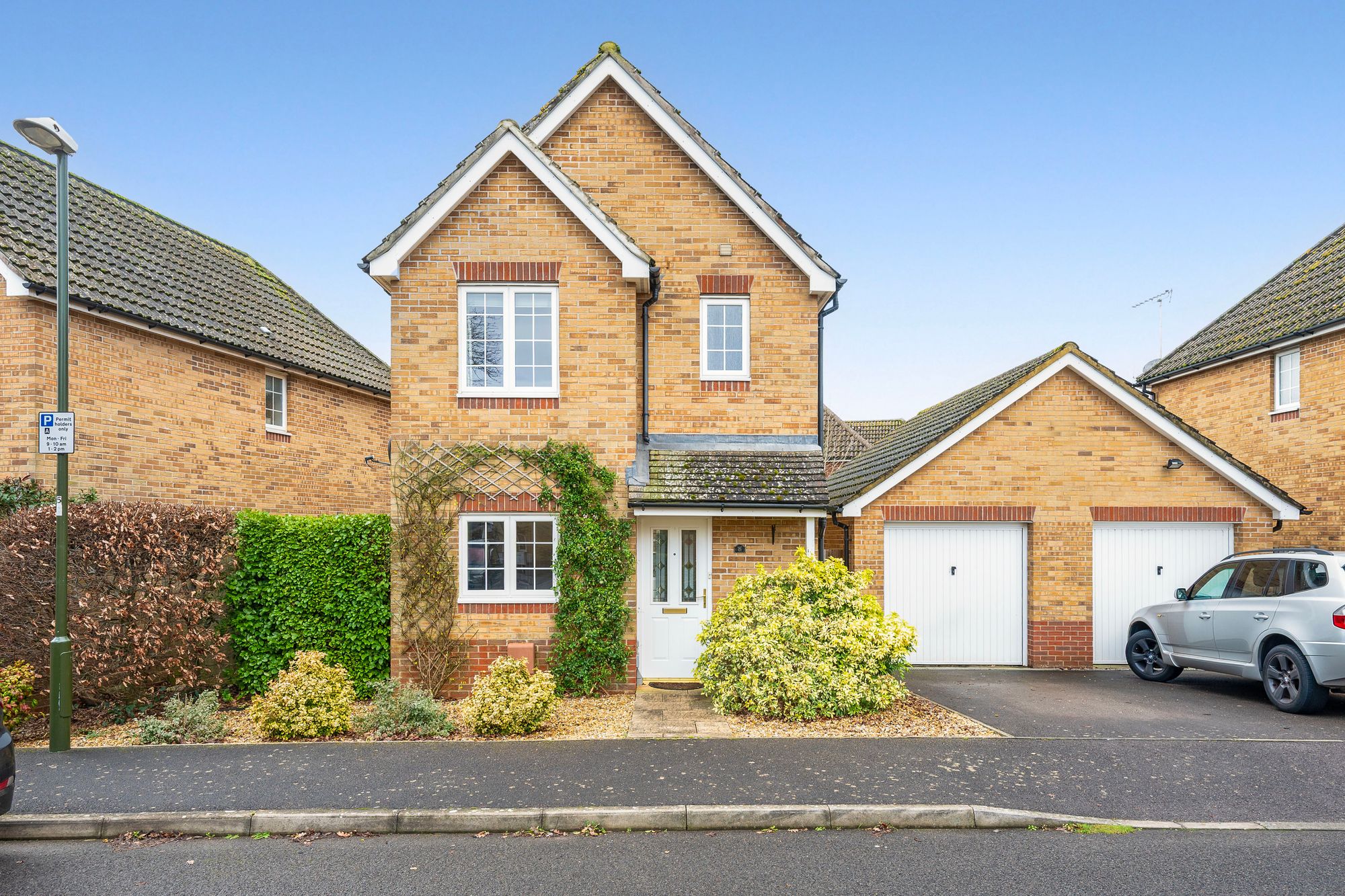 3 bedroom Detached house For Sale