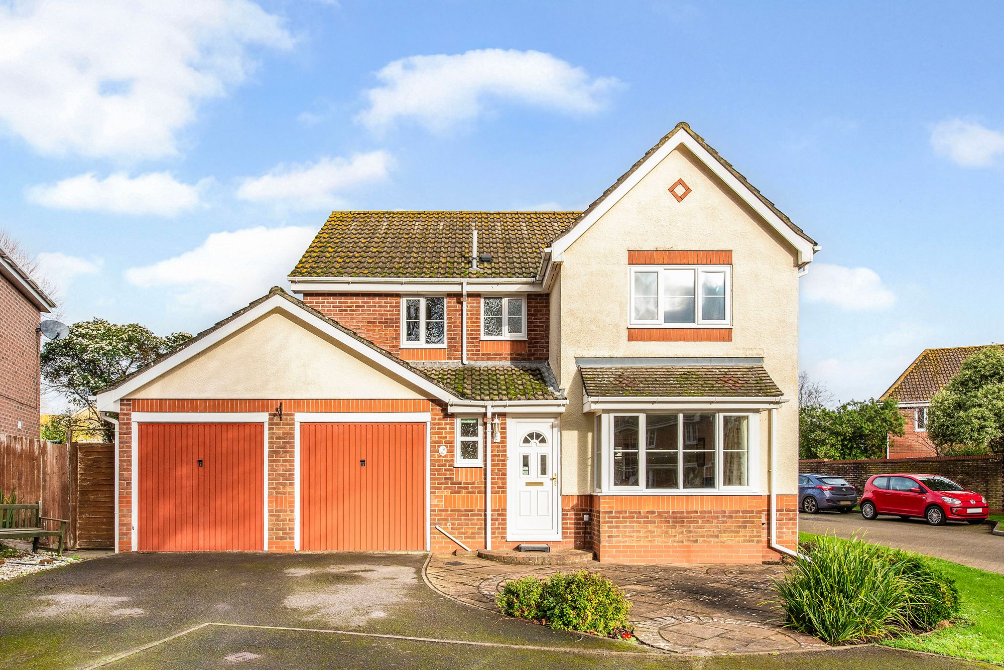 4 bedroom Detached house Under Offer
