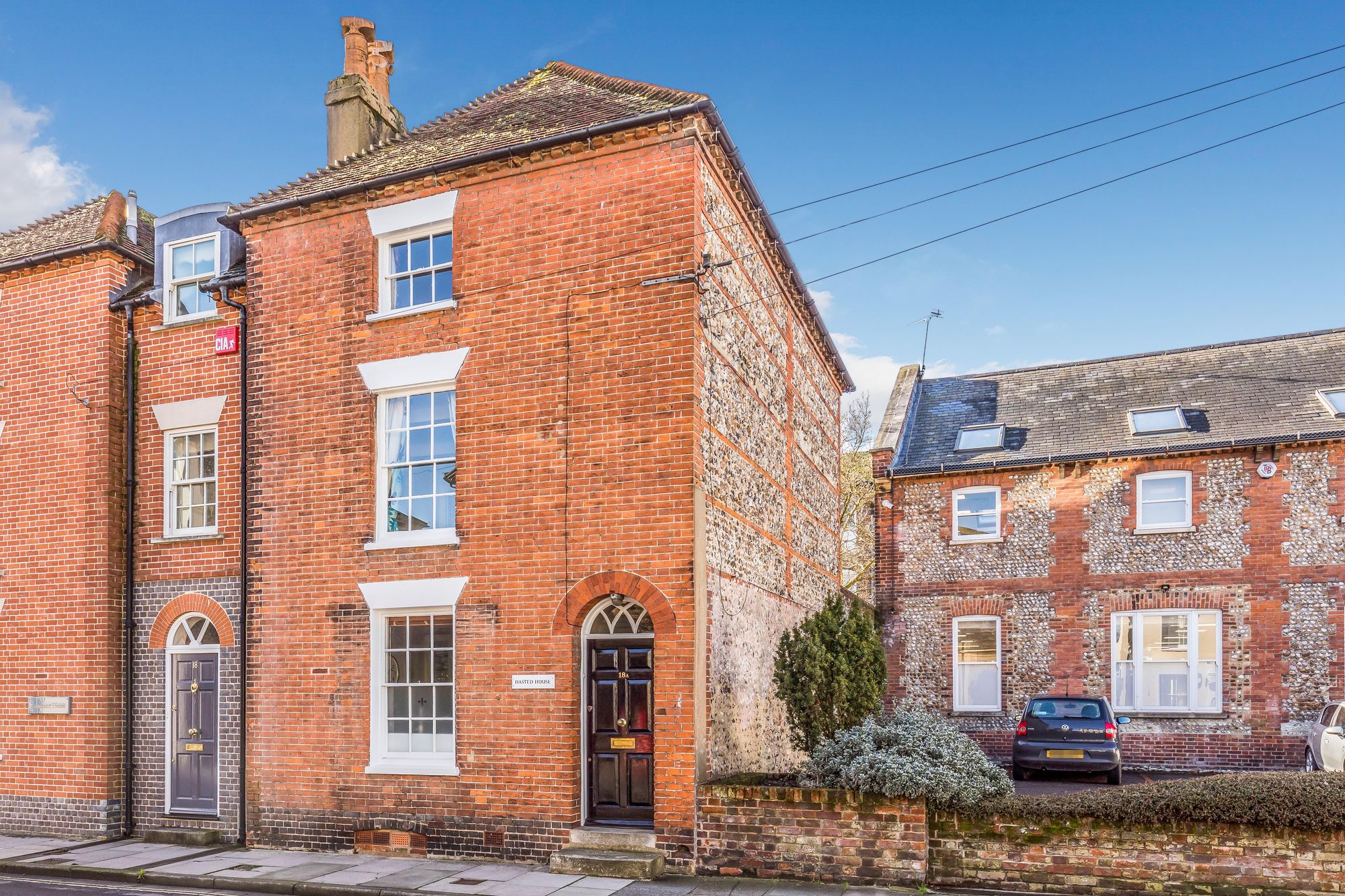 4 bedroom Semi-detached house For Sale