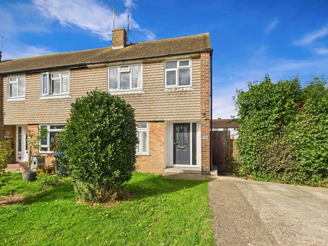3 bedroom End of terrace house For Sale