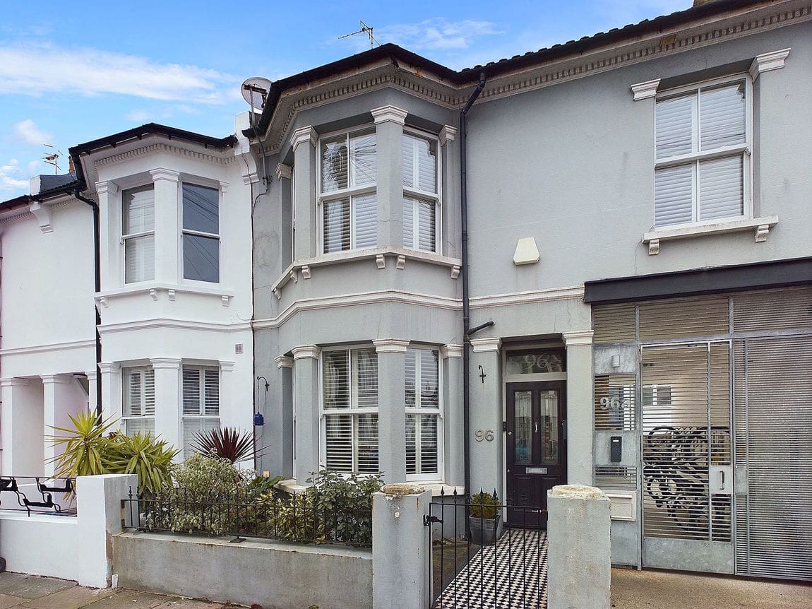 4 bedroom Terraced House Under Offer